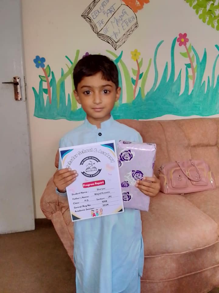 Mehrdar School student